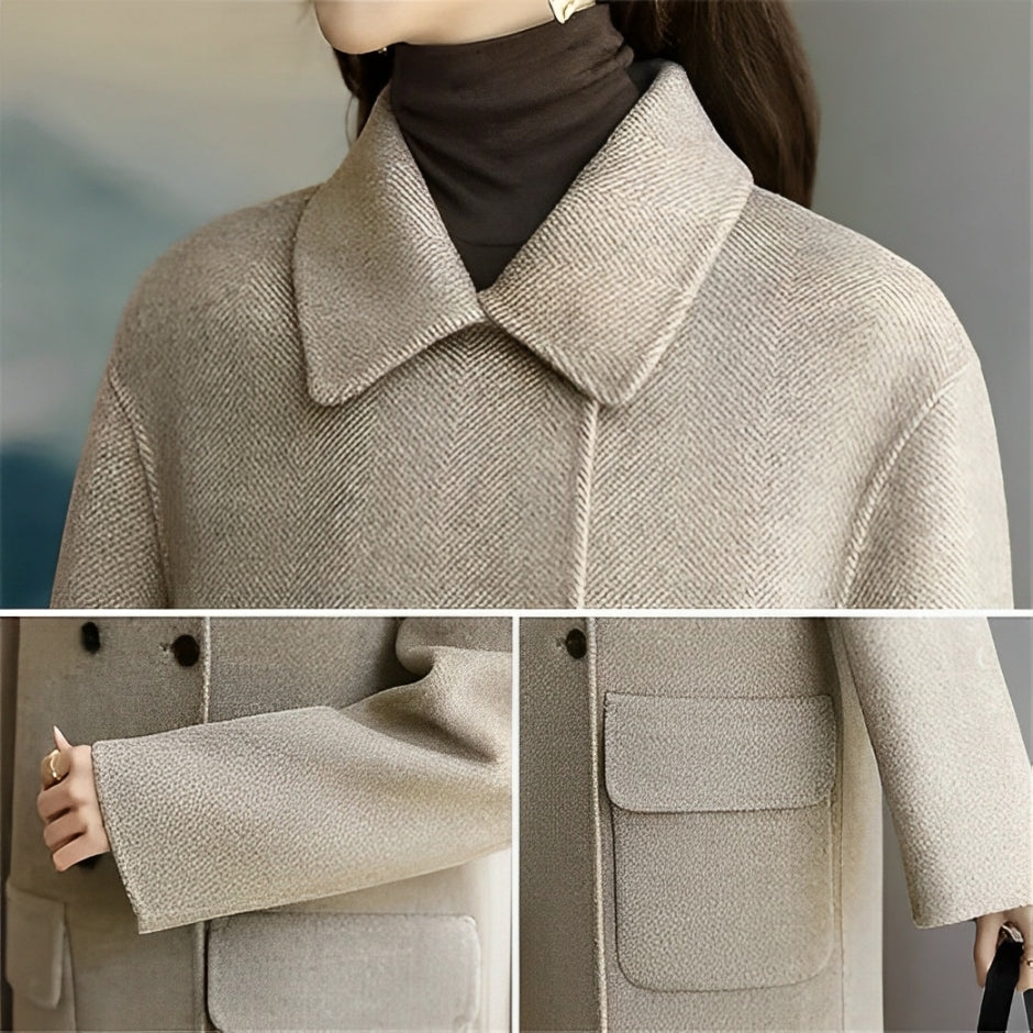 Cappotto donna elegante in lana beige, design a spina di pesce, colletto classico, tasche frontali, ideale per moda autunno inverno.