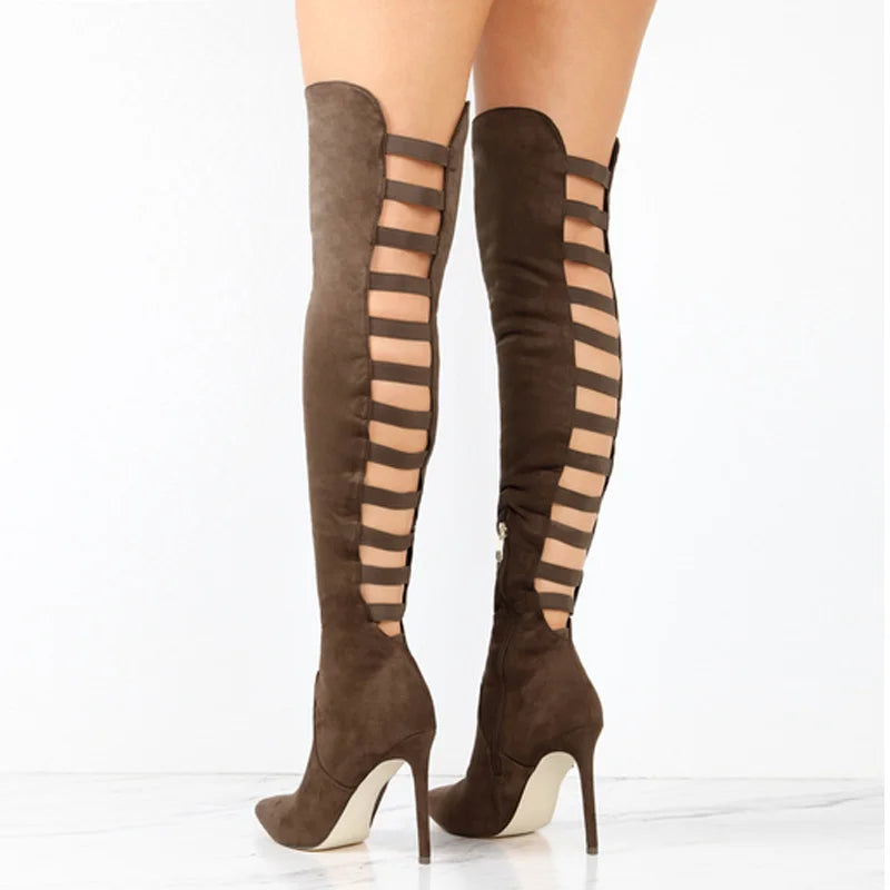 Stivali alti marroni con tacco a spillo e design a strisce laterali, moda donna, calzature eleganti, stile moderno, scarpe autunno inverno.