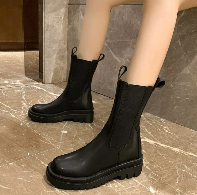Stivali alti neri da donna | Stivali slip-on 1