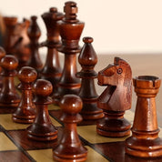 Strategio – Gioco degli scacchi pieghevole in legno con scacchiera in feltro 2