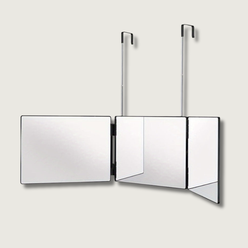 Specchio pieghevole a tre pannelli con ganci regolabili, design moderno, ideale per bagno o camera da letto, montaggio facile, rifinitura nera.