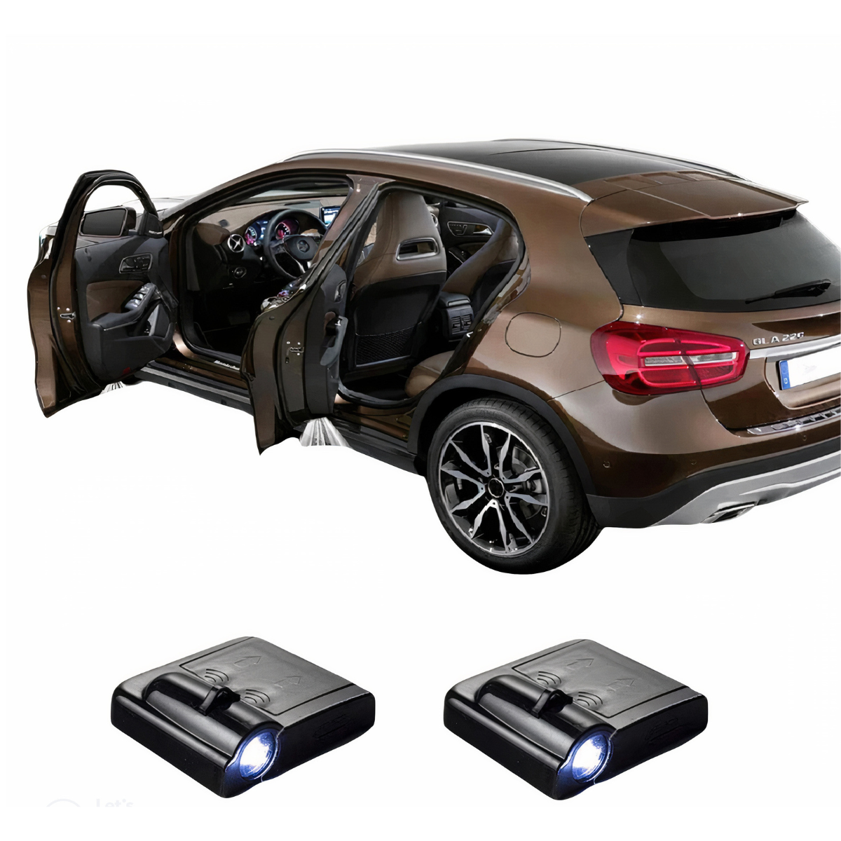 Auto marrone con portiere aperte, proiettori LED per logo auto sul terreno. Accessori auto, illuminazione personalizzata, design elegante.