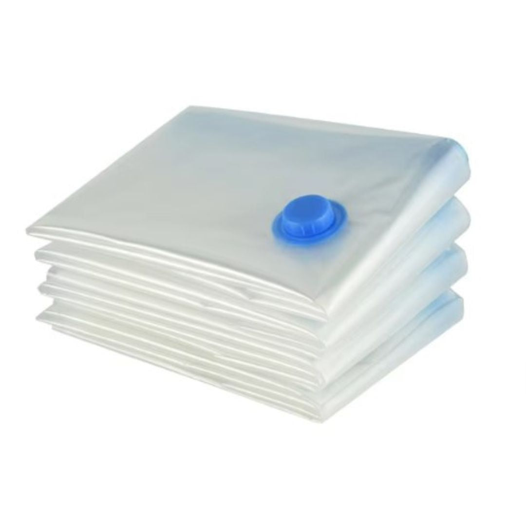 Sacco sottovuoto trasparente con valvola blu, ideale per conservare abiti e biancheria, risparmiando spazio. Accessorio organizzazione casa.