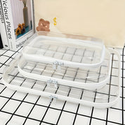 Set di tre borse trasparenti con cerniera, ideali per organizzare cosmetici e accessori da viaggio. Design moderno e pratico, perfetto per valigie.