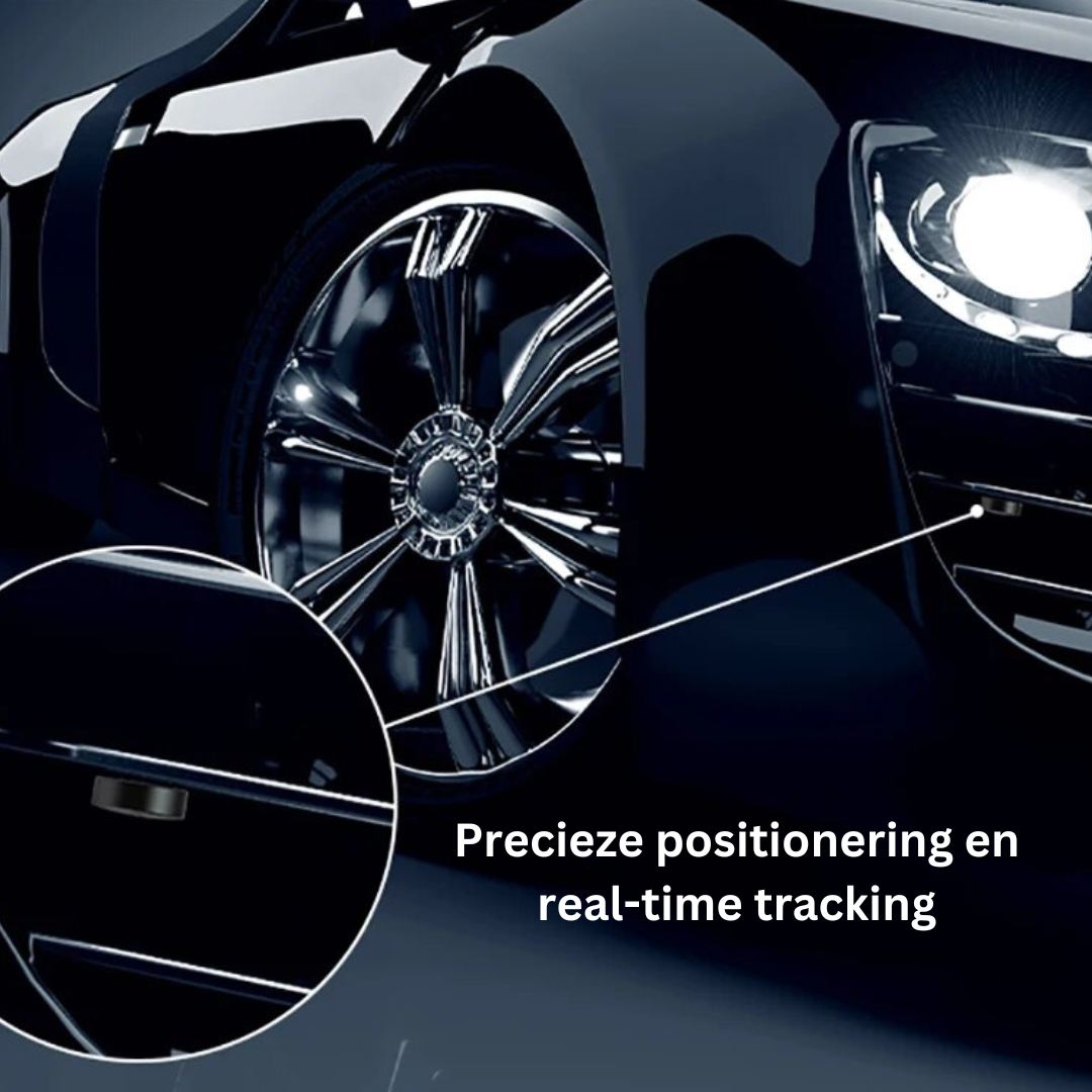 Auto nera con fari accesi, cerchi cromati lucidi e tecnologia di tracciamento in tempo reale. Design elegante e moderno.