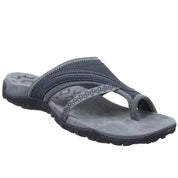 Sandalo infradito uomo in pelle grigia, suola antiscivolo, design casual estivo, comfort e stile per passeggiate e tempo libero.