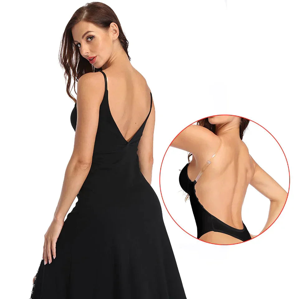 Abito nero elegante da donna con scollo a V profondo e spalline sottili, design schiena scoperta. Perfetto per serate e occasioni speciali.