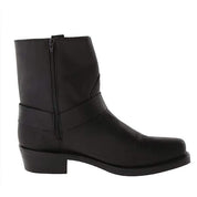 Stivaletto nero in pelle con cerniera laterale, tacco basso, design elegante. Scarpe moda uomo, calzature autunno inverno.