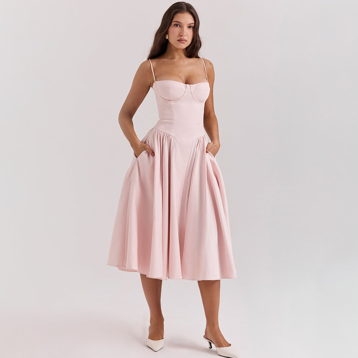 Bridget - Abito Vintage Elegante con Corsetto e Spalline Sottili