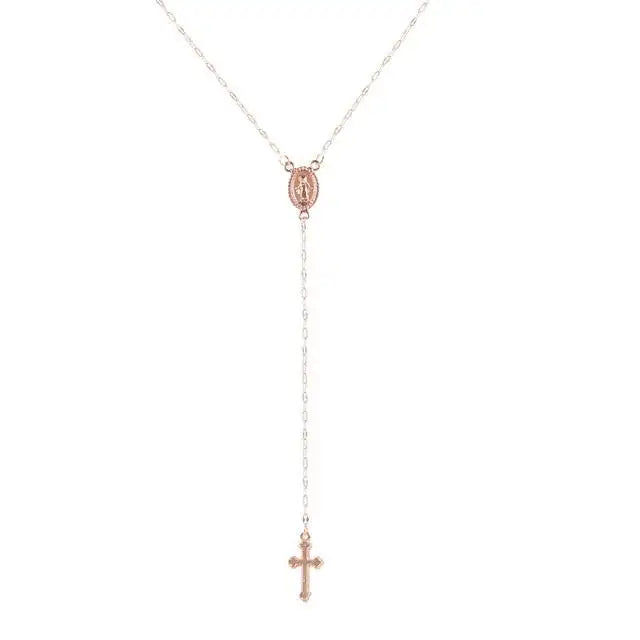 Collana rosario in argento con croce e medaglia miracolosa, design elegante, gioiello religioso, accessorio moda, regalo spirituale.