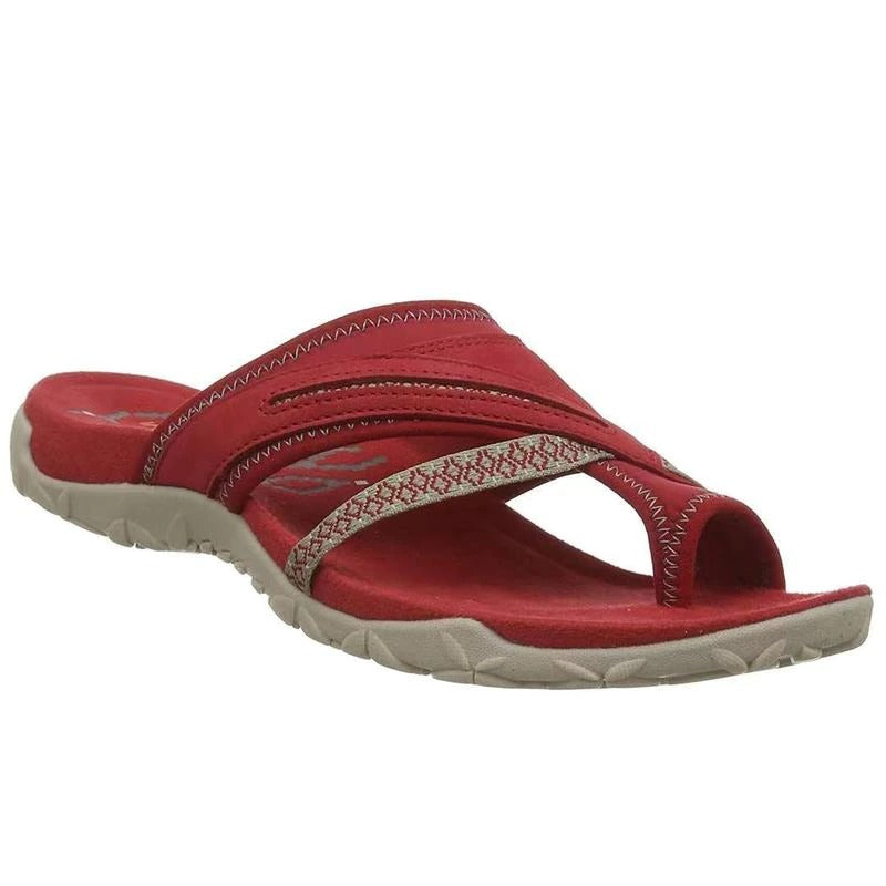 Sandalo infradito rosso da donna con suola antiscivolo beige, design casual estivo, ideale per spiaggia e passeggiate. Comfort e stile.