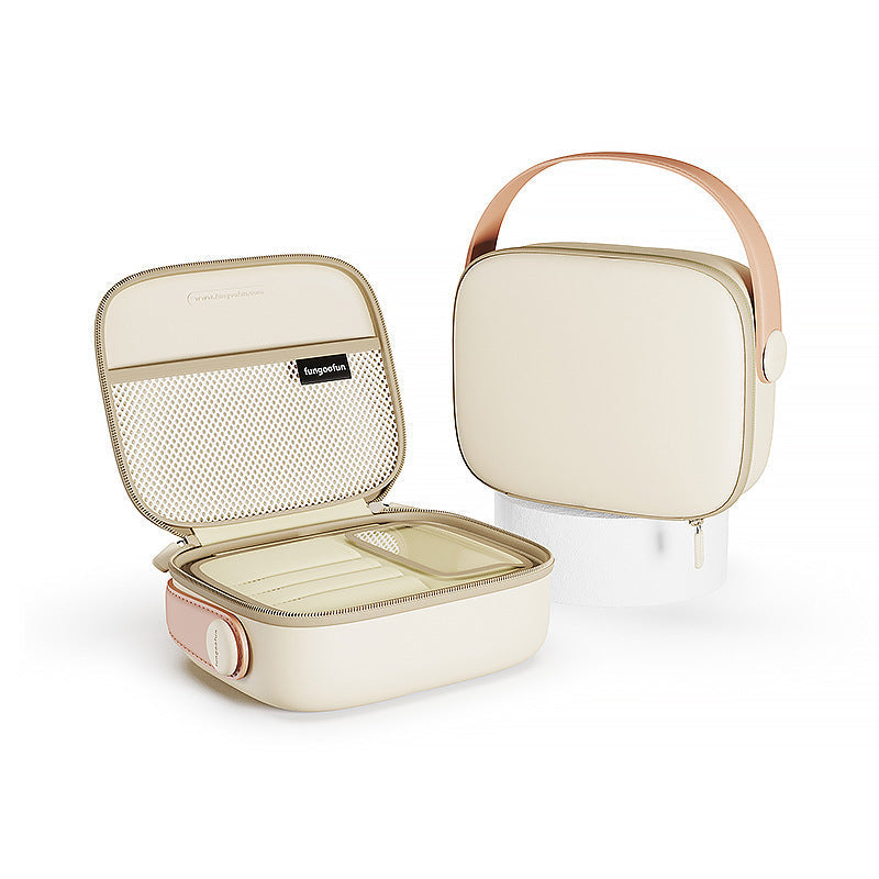 Borsa termica beige elegante con manico in pelle, design moderno, ideale per picnic e viaggi. Interno spazioso con scomparti organizzati.
